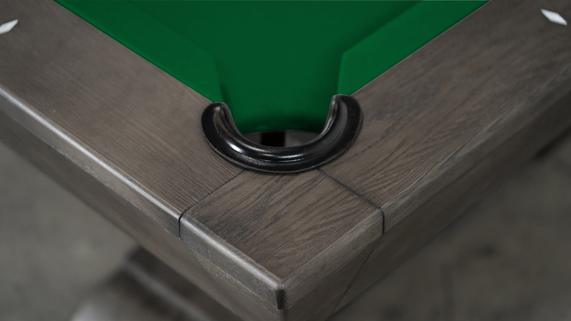Nixon-Birdy-Pool-Table-Corner-Detail-Tournament-Green-Felt